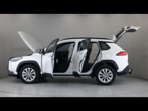 Toyota Corolla Cross 1.8 Hybrid XS - Image 11