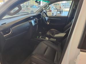 Toyota Fortuner 2.4GD-6 4X4 automatic - Image 7
