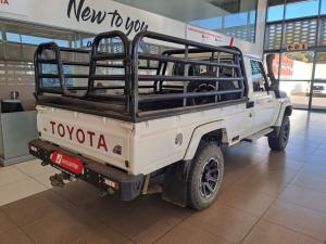 Toyota Land Cruiser 79 4.0PS/C - Image 2