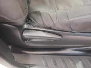 Toyota Hilux 2.4 GD-6 RB SRS/C - Image 19