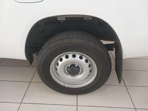 Toyota Hilux 2.4 GD-6 RB SRS/C - Image 21