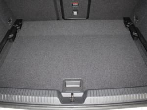 Volkswagen Golf 1.4 TSI Life + Tiptronic - Image 8