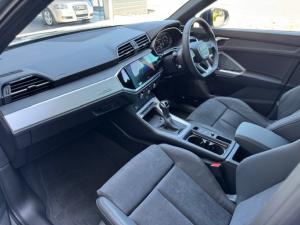 Audi Q3 35 Tfsi Stronic Black Edition - Image 7