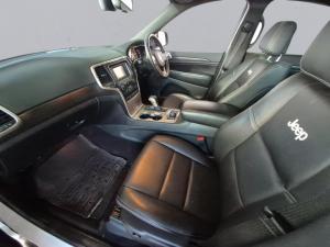 Jeep Grand Cherokee 3.0 CRD Laredo - Image 3
