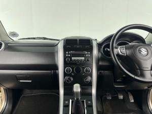Suzuki Grand Vitara 2.4 - Image 7