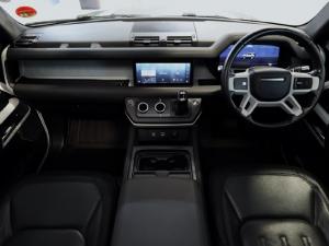 Land Rover Defender 90 D300 X-Dynamic SE - Image 10
