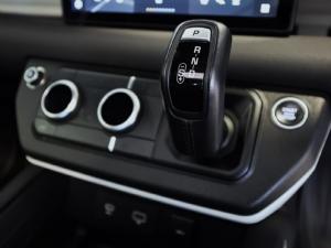 Land Rover Defender 90 D300 X-Dynamic SE - Image 19