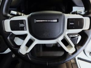 Land Rover Defender 90 D300 X-Dynamic SE - Image 22
