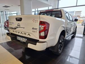 Nissan Navara 2.5DDTi double cab LE Plus 4x4 - Image 3