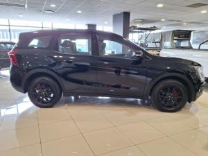 Mahindra XUV700 2.0T AX7L Black Edition - Image 2
