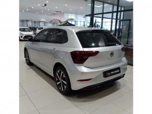 Volkswagen Polo hatch 1.0TSI Life manual - Image 3