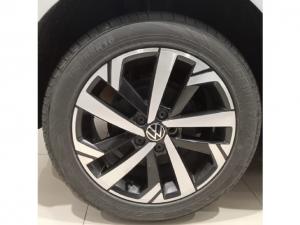 Volkswagen Polo hatch 1.0TSI Life manual - Image 8