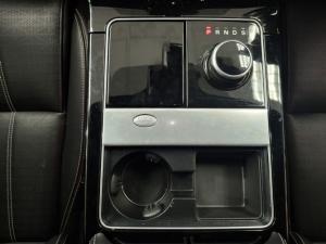 Land Rover Range Rover Velar P380 HSE - Image 11