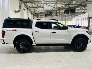 Nissan Navara 2.5DDTi double cab Pro-4X 4x4 - Image 8