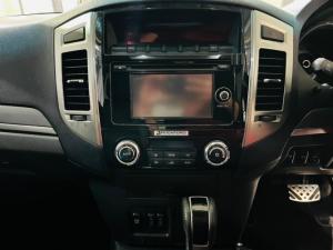 Mitsubishi Pajero 5-door 3.2DI-D GLS - Image 10