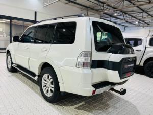 Mitsubishi Pajero 5-door 3.2DI-D GLS - Image 12