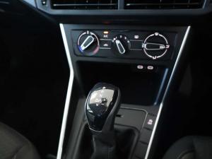 Volkswagen Polo hatch 1.0TSI Life auto - Image 10