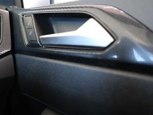 Volkswagen Polo hatch 1.0TSI Life auto - Image 9