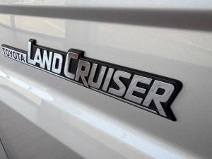 Toyota Land Cruiser 79 4.5D-4D V8 single cab LX - Image 17