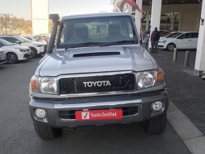 Toyota Land Cruiser 79 4.5D-4D V8 single cab LX - Image 2
