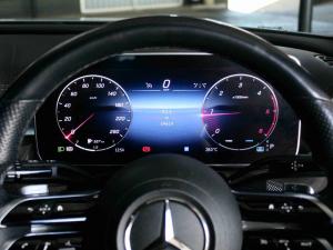Mercedes-Benz C-Class C220d Avantgarde - Image 12