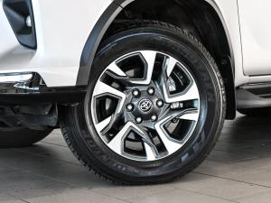 Toyota Fortuner 2.8GD-6 4x4 VX - Image 2
