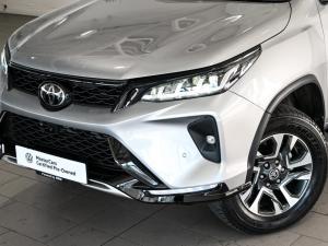 Toyota Fortuner 2.8GD-6 4x4 VX - Image 3