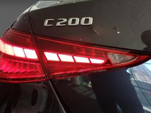 Mercedes-Benz C-Class C200 Avantgarde - Image 19