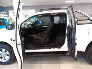Toyota Hilux 2.4GD-6 Xtra cab SRX auto - Image 3