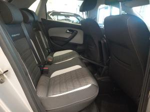 Volkswagen Cross Polo 1.6TDI Comfortline Urban Ice - Image 12