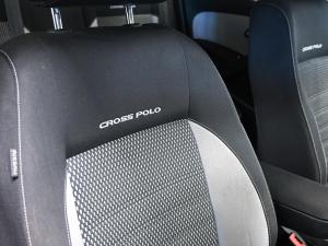Volkswagen Cross Polo 1.6TDI Comfortline Urban Ice - Image 13