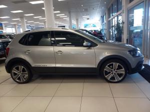 Volkswagen Cross Polo 1.6TDI Comfortline Urban Ice - Image 3