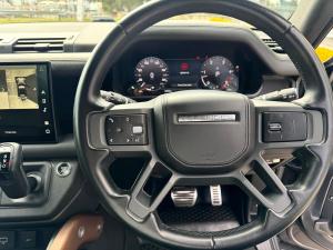 Land Rover Defender 110 D300 X - Image 10