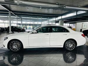 Mercedes-Benz E-Class E200 - Image 10