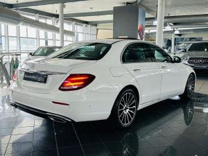 Mercedes-Benz E-Class E200 - Image 2