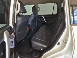 Toyota Land Cruiser Prado 3.0DT VX - Image 9