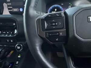 Toyota Land Cruiser Prado 2.8GD VX-R - Image 9