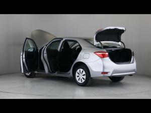 Toyota Corolla Quest 1.8 Plus manual - Image 10