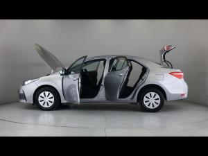 Toyota Corolla Quest 1.8 Plus manual - Image 11