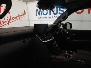 Toyota Land Cruiser 300 3.3D ZX - Image 7