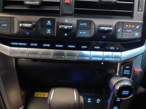 Toyota Land Cruiser 300 3.3D ZX - Image 15