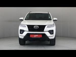 Toyota Fortuner 2.4GD-6 4x4 - Image 4