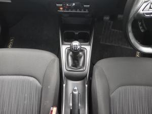 Toyota Starlet 1.5 XS manual - Image 11