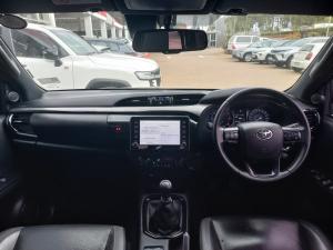 Toyota Hilux 2.8GD-6 double cab Legend manual - Image 6