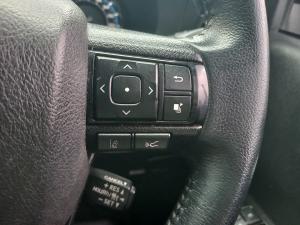 Toyota Hilux 2.8GD-6 double cab Legend manual - Image 10