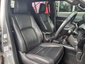 Toyota Hilux 2.8GD-6 double cab Legend manual - Image 13