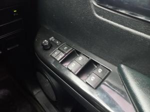 Toyota Hilux 2.8GD-6 double cab Legend manual - Image 20