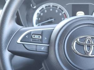 Toyota Urban Cruiser 1.5 XR automatic - Image 9