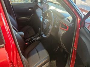 Toyota Corolla Cross 1.8 GR-S Hybrid - Image 14