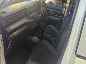 Suzuki Ertiga 1.5 GA - Image 7